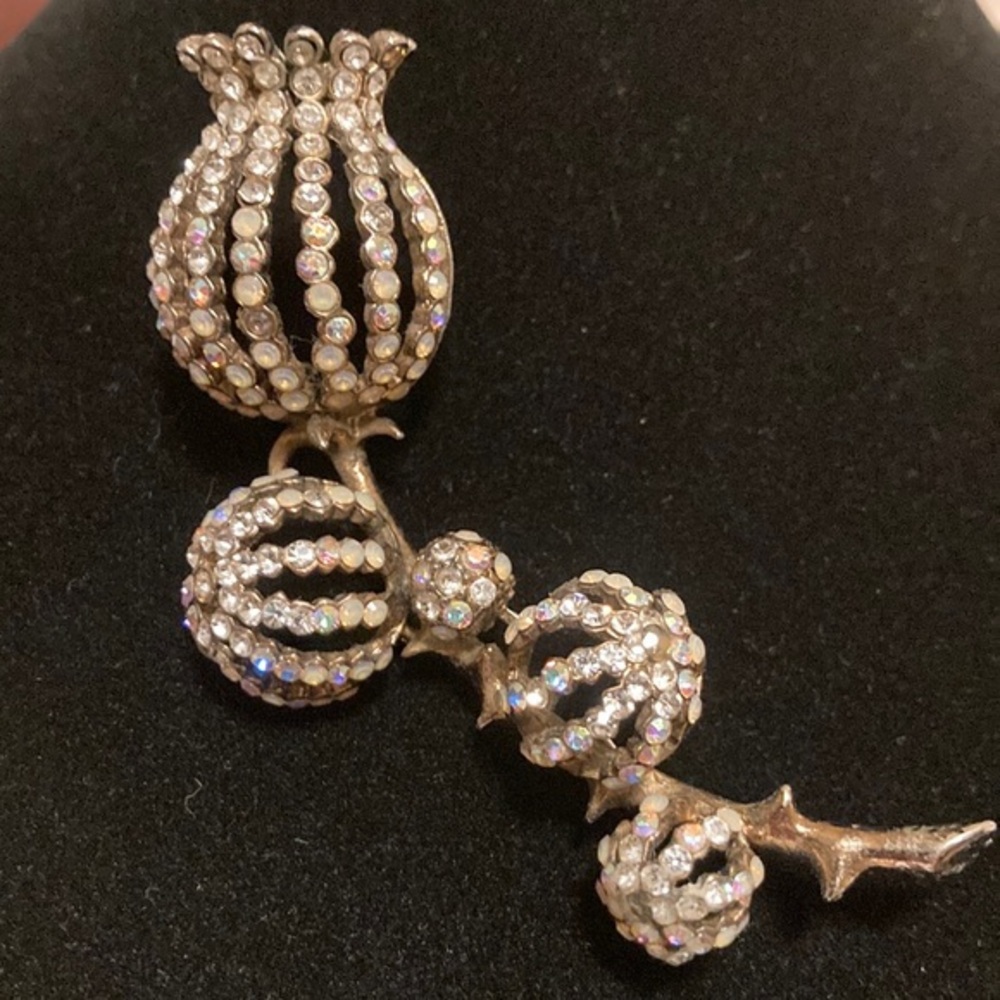 Vintage fabulous AB crystal  floral brooch on gold tone